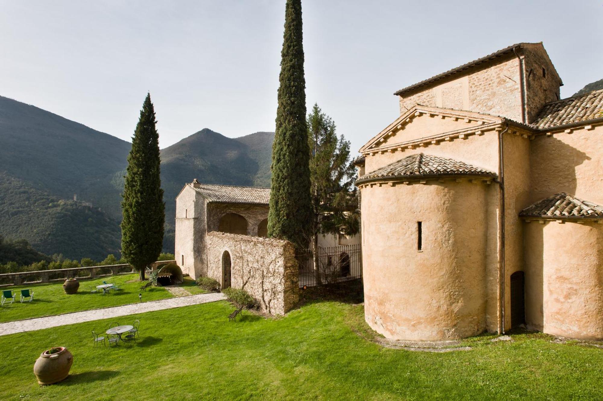 Abbazia San Pietro In Valle Ferentillo Exterior foto